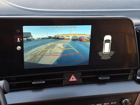 Used 2023 Kia Sportage EX image 18