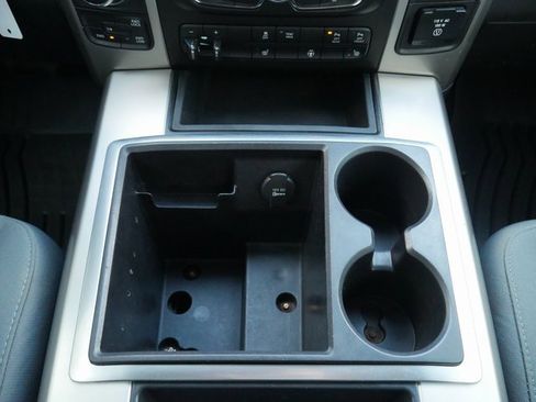 Used 2015 RAM 1500 Outdoorsman image 25