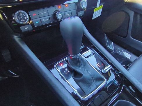 New 2026 Jeep Compass Latitude image 19