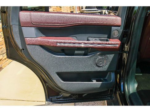 Used 2022 Ford Expedition Limited AWD/4WD image 17