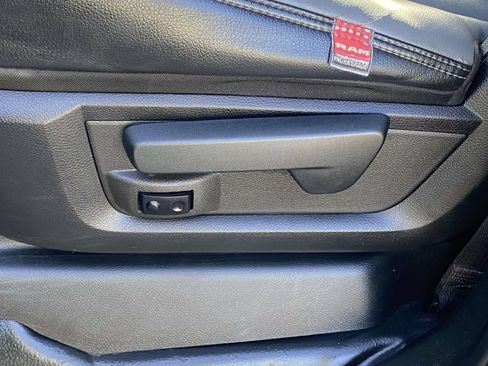 Used 2019 RAM 3500 Tradesman w/ Chrome Appearance Group AWD/4WD image 15