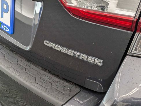 Used 2019 Subaru Crosstrek 2.0i Premium AWD/4WD image 11