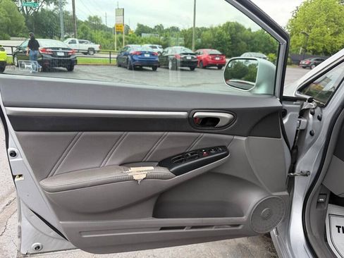 Used 2010 Honda Civic EX-L image 6