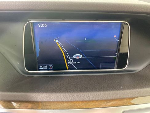 Used 2015 Mercedes-Benz E 350 Sedan image 19