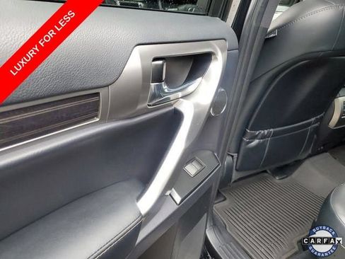 Used 2023 Lexus GX 460 Luxury w/ Accessory Package AWD/4WD image 9