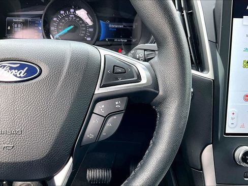 Certified 2022 Ford Edge SEL w/ Convenience Package image 19