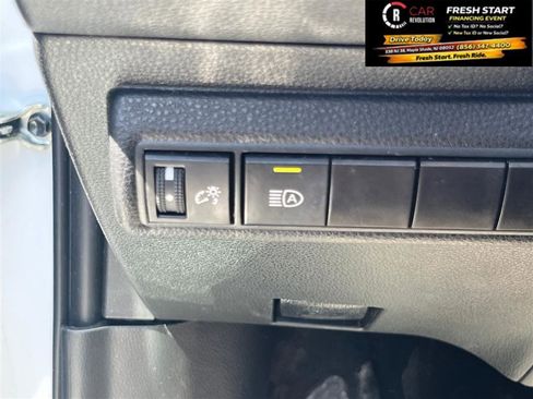 Used 2024 Toyota Corolla LE FWD image 24