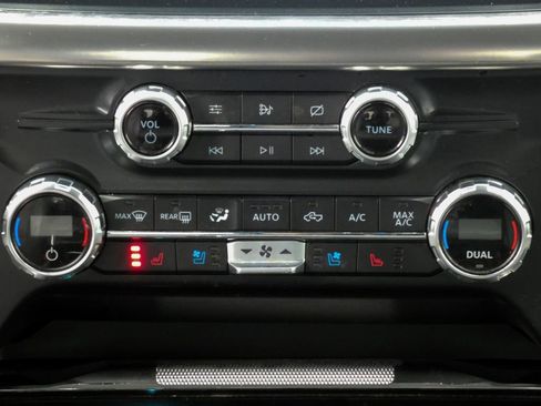 Used 2021 Ford F150 Lariat image 17