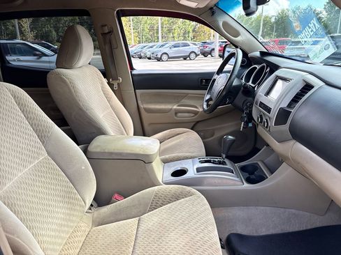 Used 2011 Toyota Tacoma PreRunner w/ SR5 Pkg #2 RWD image 28