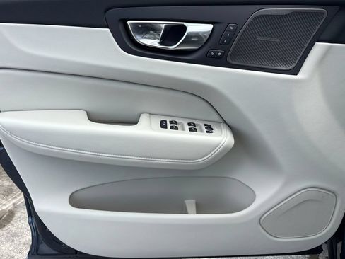 New 2026 Volvo XC60 T8 Ultra w/ Protection Package Premier AWD/4WD image 10