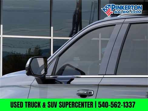 New 2026 Chevrolet Suburban Premier image 12