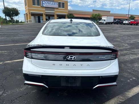 Used 2025 Hyundai Sonata SEL FWD image 6
