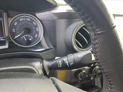 Used 2021 Toyota Tacoma SR5 image 27