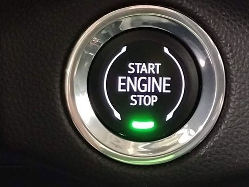 Used 2023 Buick Envision Essence image 34