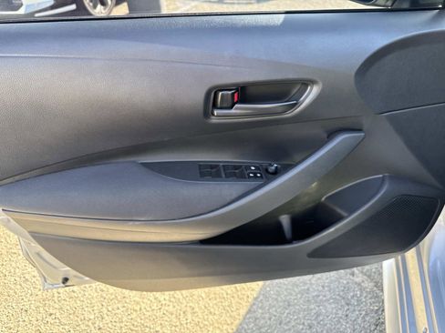 Used 2024 Toyota Corolla LE FWD image 12