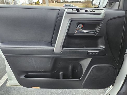 Used 2021 Toyota 4Runner Limited image 30