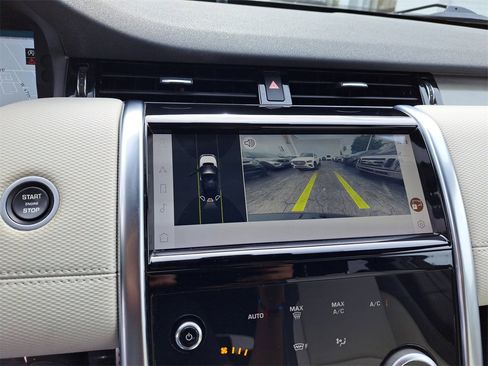 Used 2022 Land Rover Discovery Sport SE R-Dynamic image 21