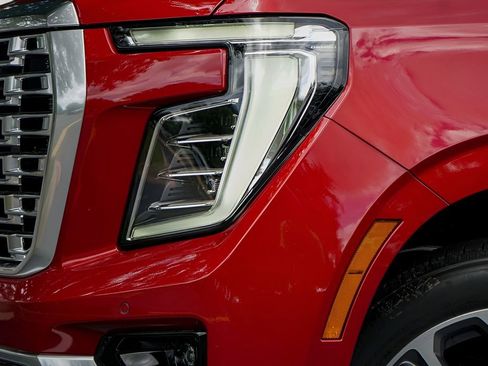 New 2026 GMC Yukon Denali w/ Sun & Power Step Package AWD/4WD image 3