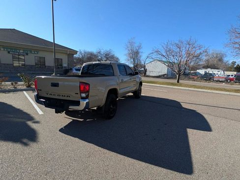 Used 2019 Toyota Tacoma SR5 image 5