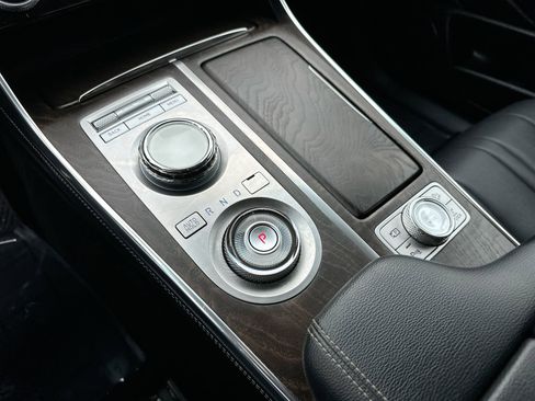 Used 2024 Genesis GV80 2.5T AWD/4WD image 20
