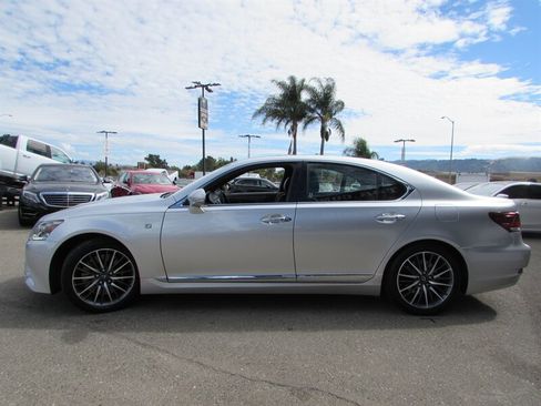 Used 2013 Lexus LS 460 AWD w/ F-Sport Pkg image 4
