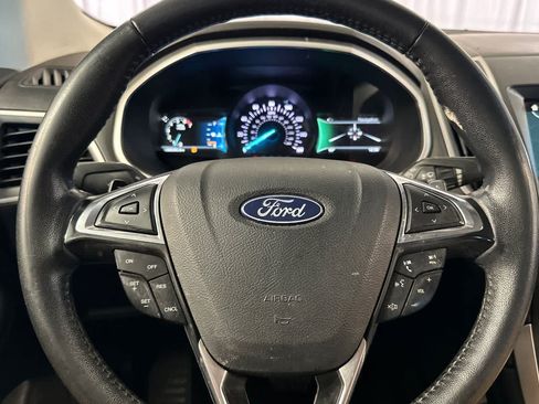Used 2018 Ford Edge SEL w/ Equipment Group 201A FWD image 25