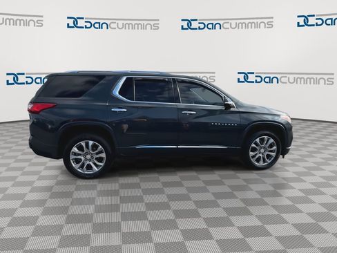 Used 2020 Chevrolet Traverse Premier FWD image 9