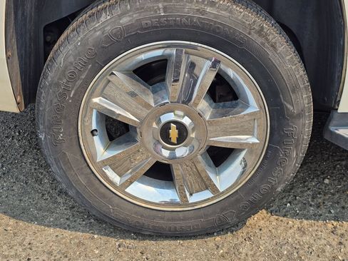 Used 2010 Chevrolet Tahoe LTZ AWD/4WD image 9