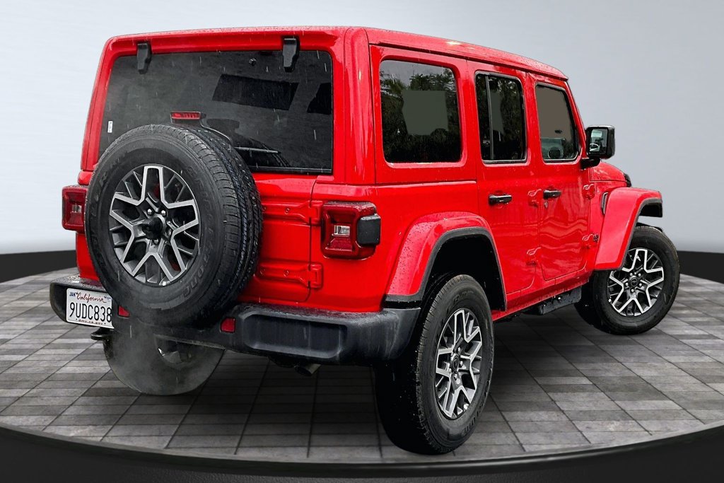 Used 2026 Jeep Wrangler Unlimited Sahara AWD/4WD image 21
