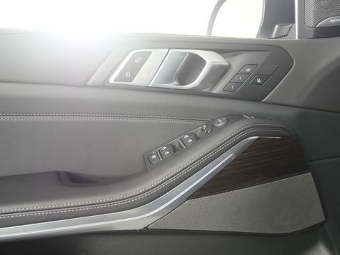 Certified 2026 BMW X5 xDrive40i AWD/4WD image 8