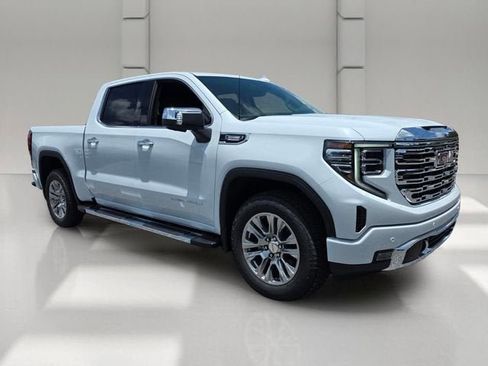 Used 2026 GMC Sierra 1500 Denali w/ Technology Package AWD/4WD image 7