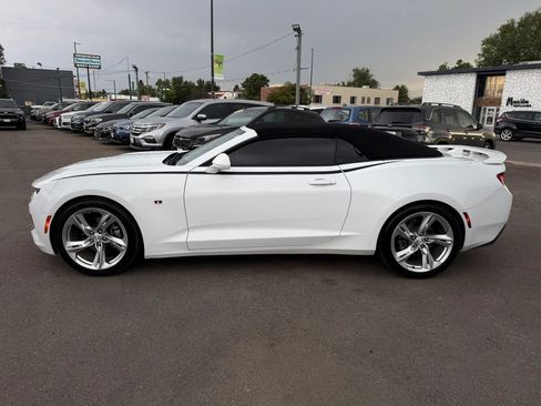 Used 2018 Chevrolet Camaro LT RWD image 7