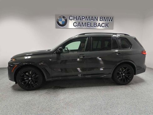 New 2026 BMW X7 M60i image 3
