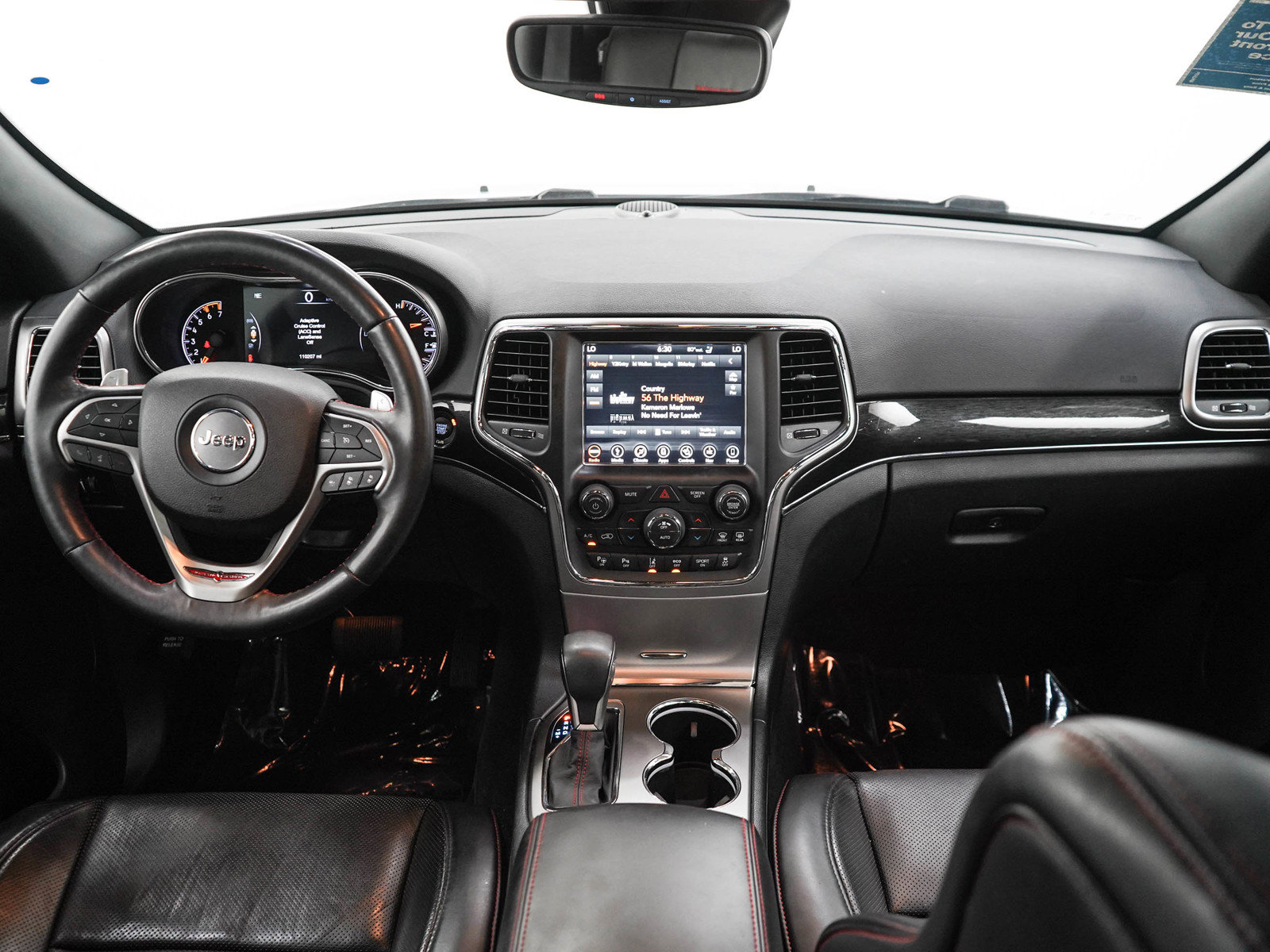 Used 2018 Jeep Grand Cherokee Trailhawk w/ Trailhawk Luxury Group AWD/4WD image 13