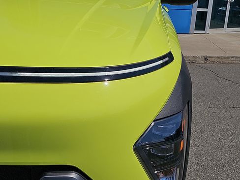 Used 2024 Hyundai Kona SEL image 9