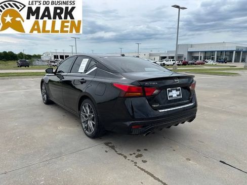Used 2023 Nissan Altima 2.0 SR FWD image 4