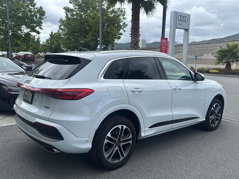 Used 2025 Audi Q5 Premium w/ Premium Plus AWD/4WD image 6