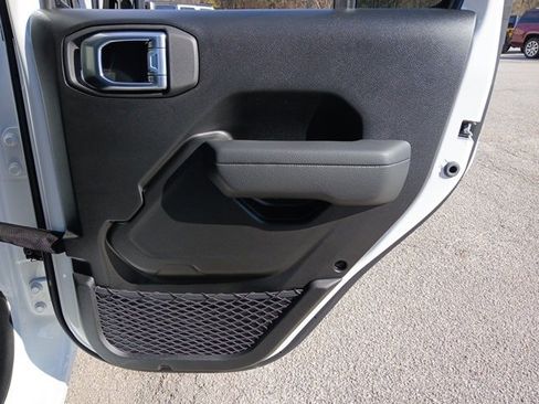 New 2026 Jeep Wrangler Sport S image 28