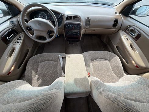 Used 2000 Chrysler Concorde LX image 2