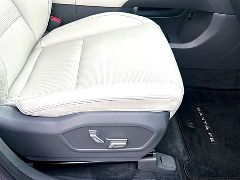 Used 2025 Hyundai Santa Fe Limited image 26