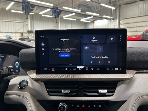 New 2026 Ford Explorer Active w/ Active Comfort Package image 20