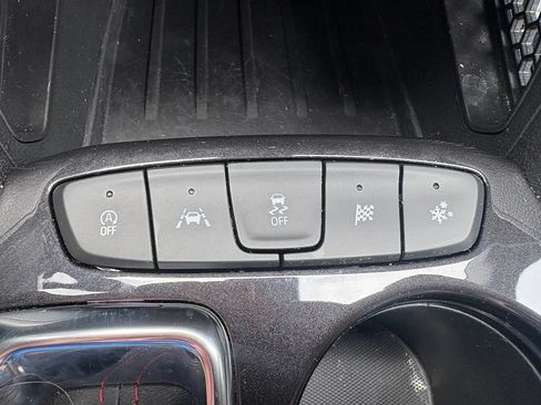 Used 2025 Chevrolet TrailBlazer RS w/ Driver Confidence Package FWD image 3