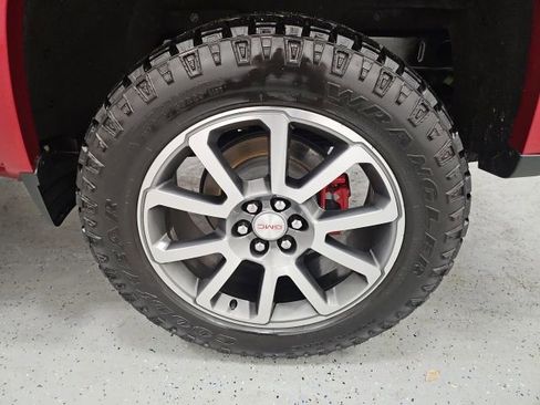 Used 2021 GMC Canyon Denali image 10