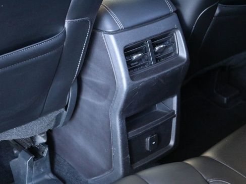 Used 2017 Ford Edge Titanium image 24