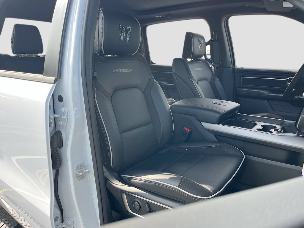 New 2026 RAM 1500 Laramie w/ Night Edition AWD/4WD image 29