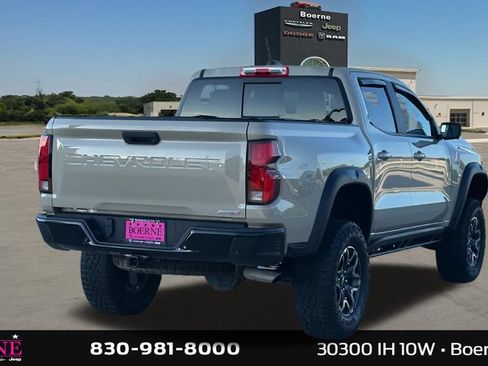 Used 2024 Chevrolet Colorado ZR2 w/ Technology Package AWD/4WD image 3