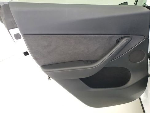 Used 2023 Tesla Model Y Long Range AWD/4WD image 15