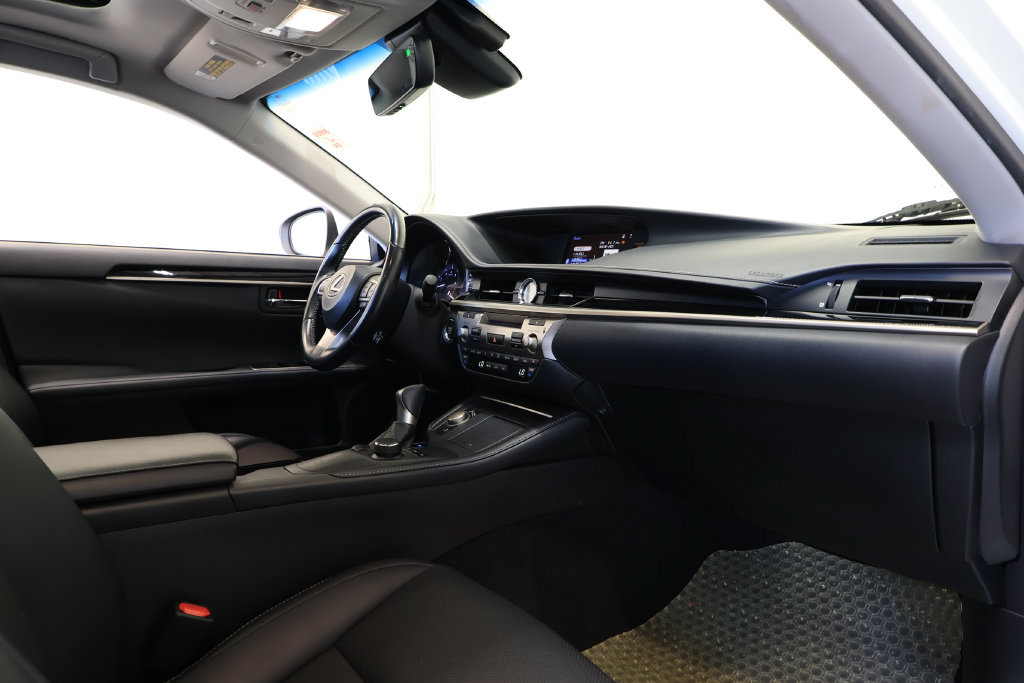 Used 2017 Lexus ES 350 w/ Accessory Package 2 FWD image 19