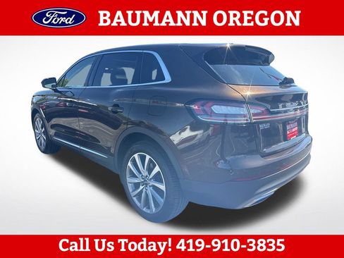 Used 2019 Lincoln Nautilus Select AWD/4WD image 4