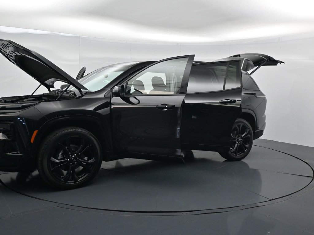 New 2027 Chevrolet Traverse RS FWD image 32